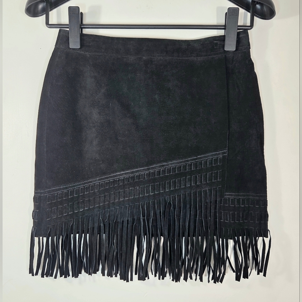 NEW BLANK NYC LEATHER SUEDE FRINGE MINI SKIRT.